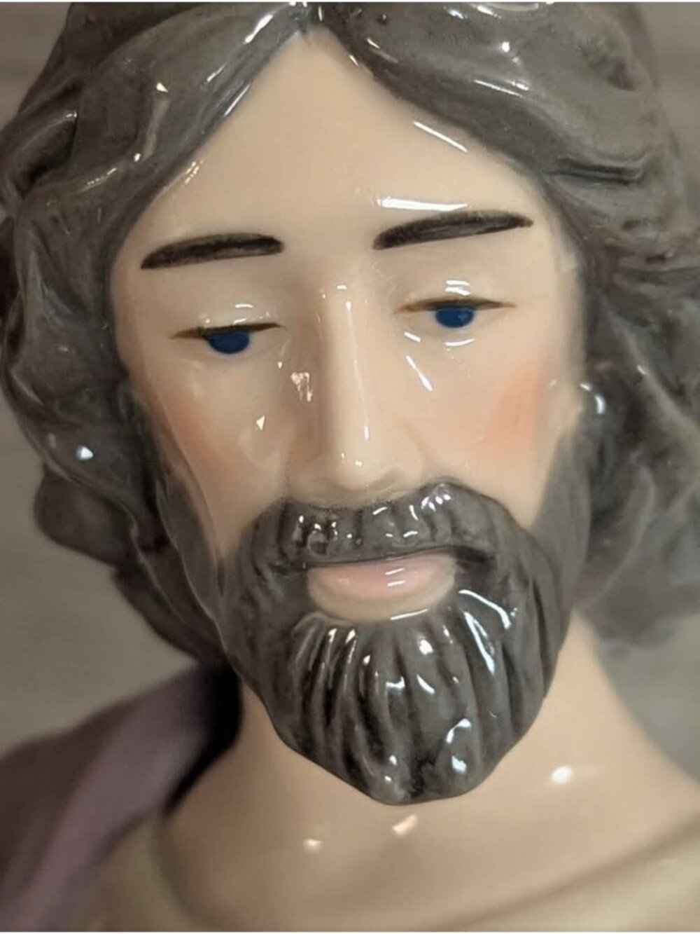 Jesus with Children Porcelain Figurine - Picture 8 of 10